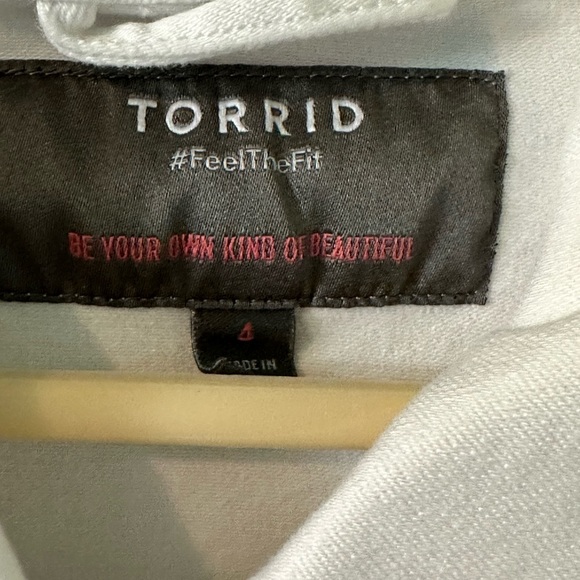 Torrid 3X stretch cropped denim jean vest classic - Picture 7 of 10